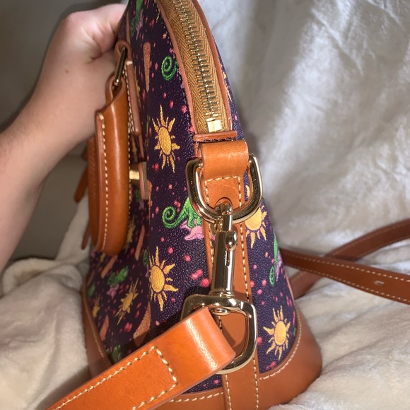 tangled Dooney and Bourke - Picture 4 of 10